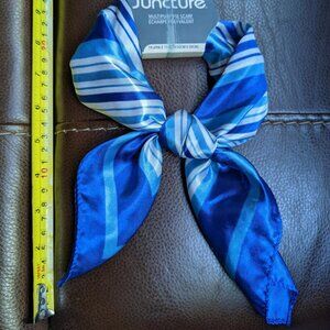 New Cute and Pretty Juncture Blue Patterned Satiny Twilly Scarf